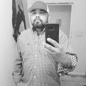 Meet your Posher, Cesar